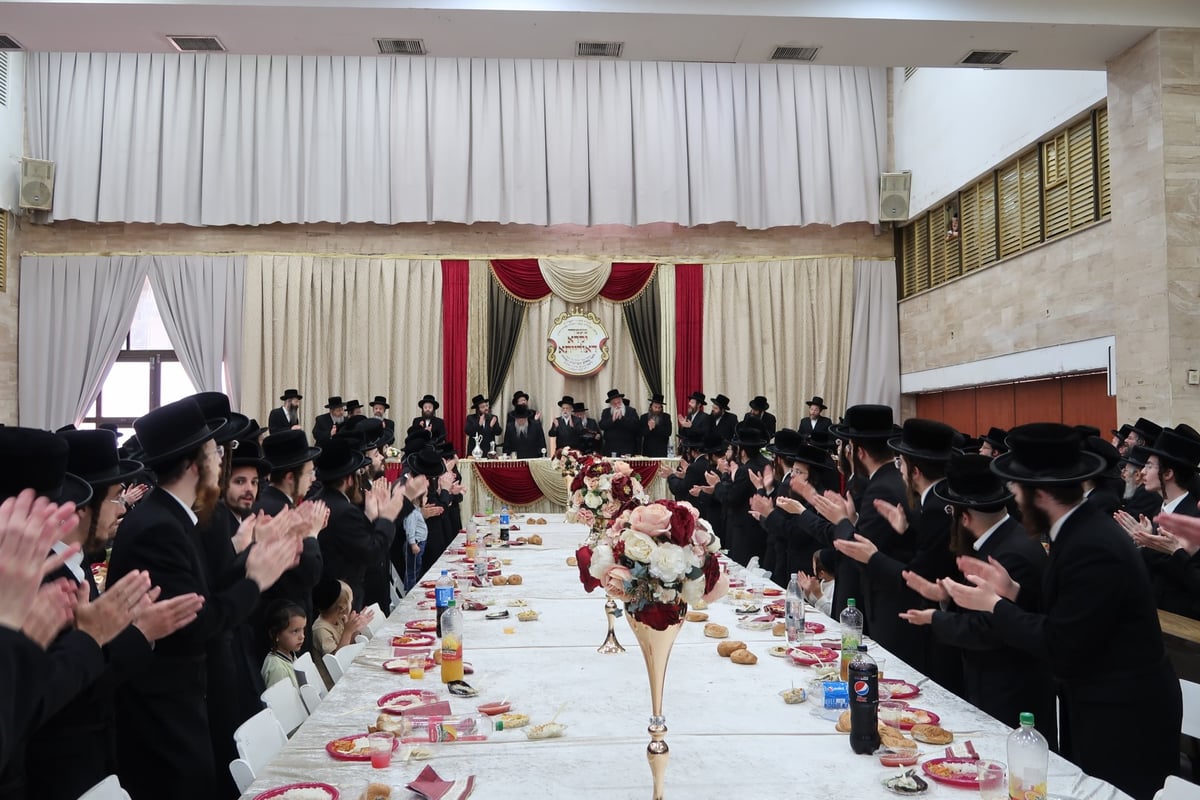 סערט ויז'ניץ: מעמד הוקרה לאברכי הכולל