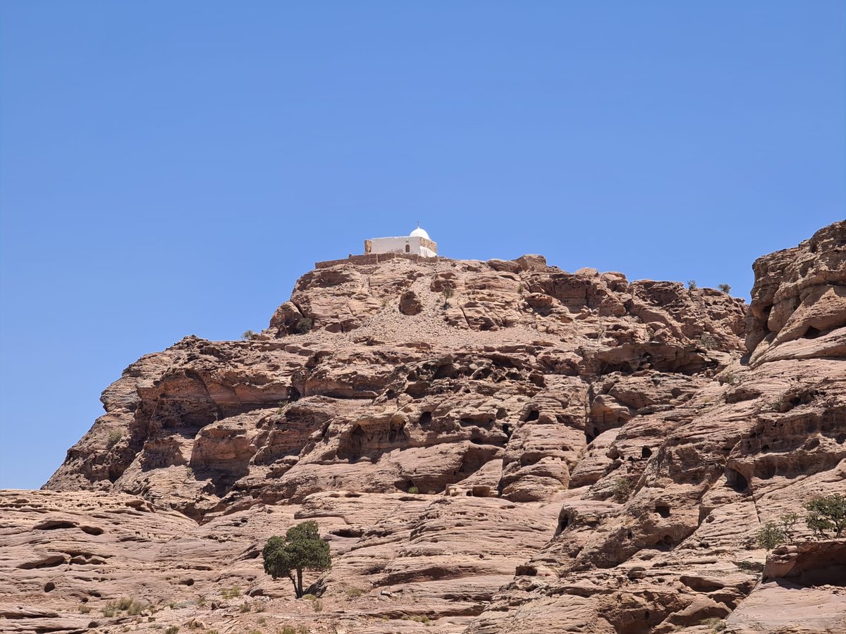 היהודים שהצליחו להגיע לקבר אהרן הכהן • צפו