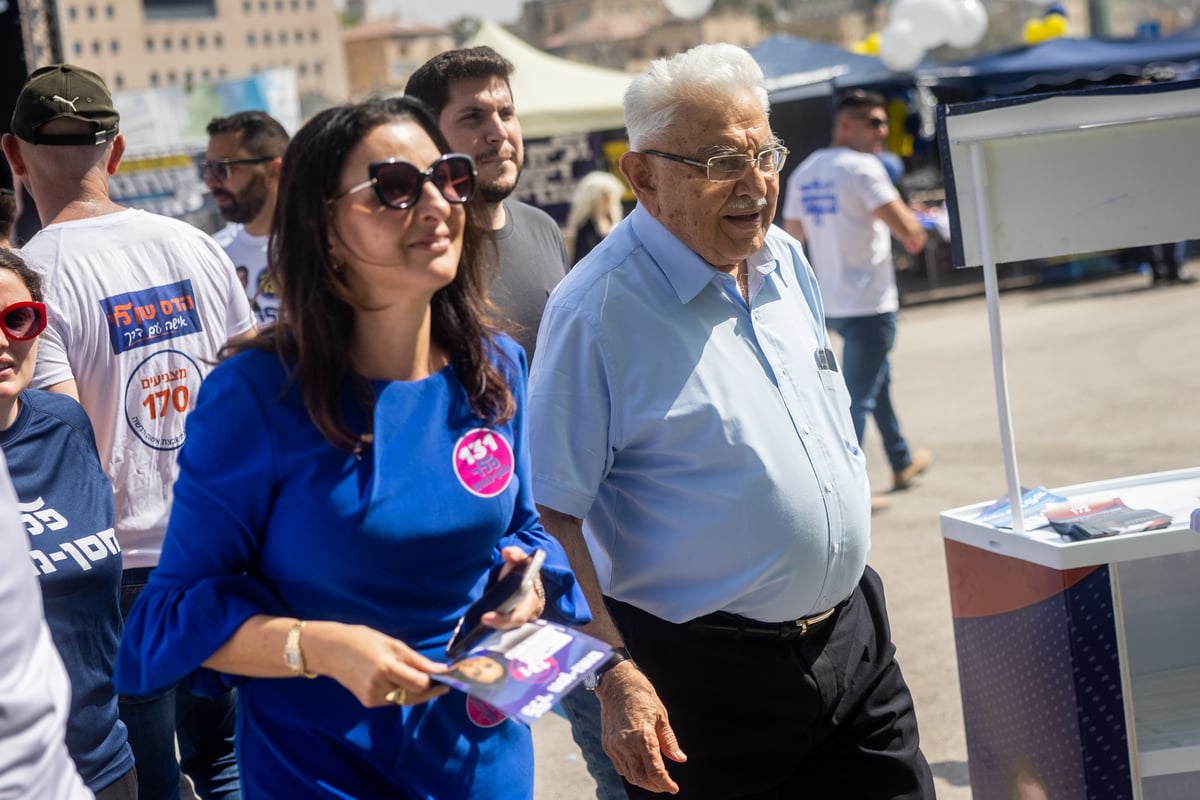 הפריימריז ב'ליכוד': נתניהו הגיע להצביע • צפו