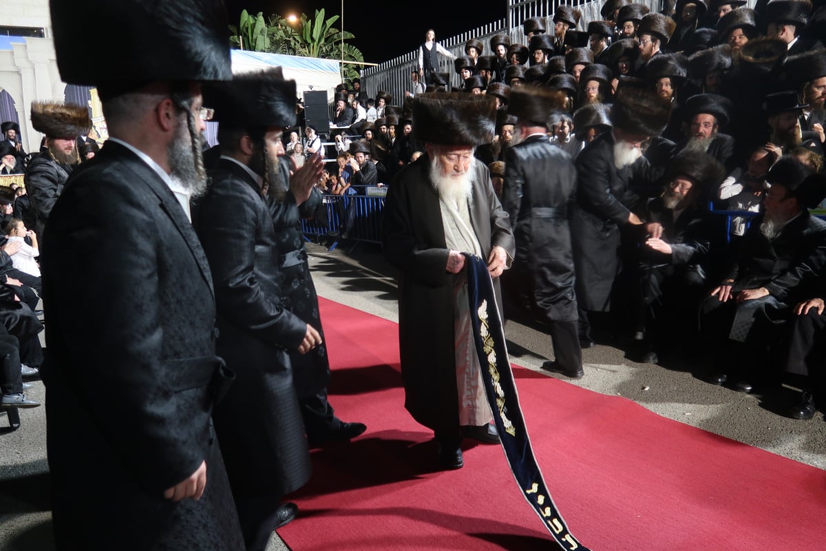 חתונת נכד האדמו"ר הוגבלה לשעתיים וחצי בלבד