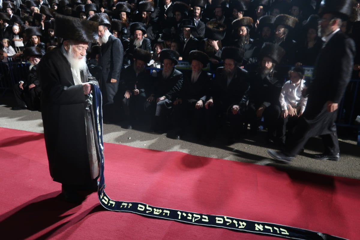 חתונת נכד האדמו"ר הוגבלה לשעתיים וחצי בלבד