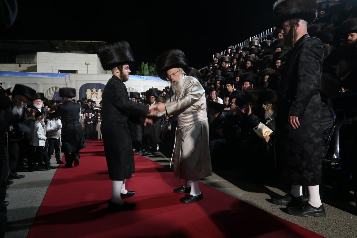 חתונת נכד האדמו"ר הוגבלה לשעתיים וחצי בלבד