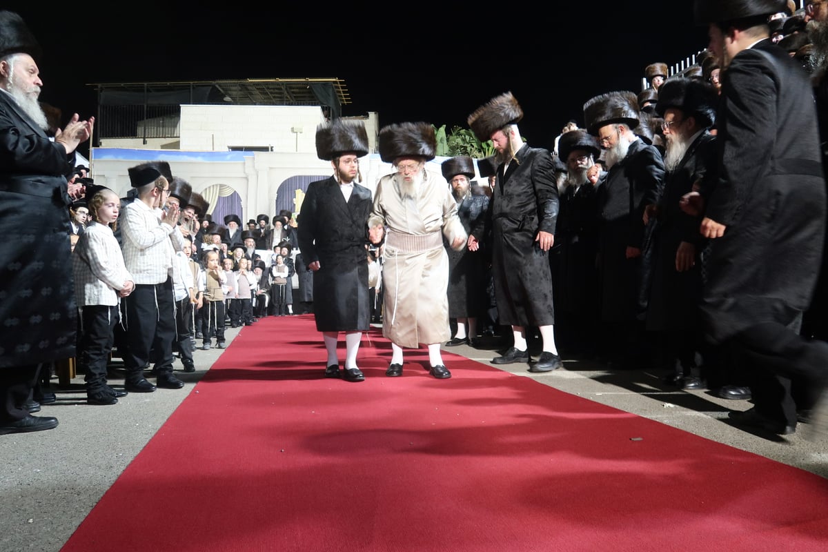 חתונת נכד האדמו"ר הוגבלה לשעתיים וחצי בלבד