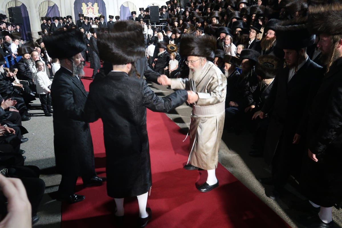 חתונת נכד האדמו"ר הוגבלה לשעתיים וחצי בלבד