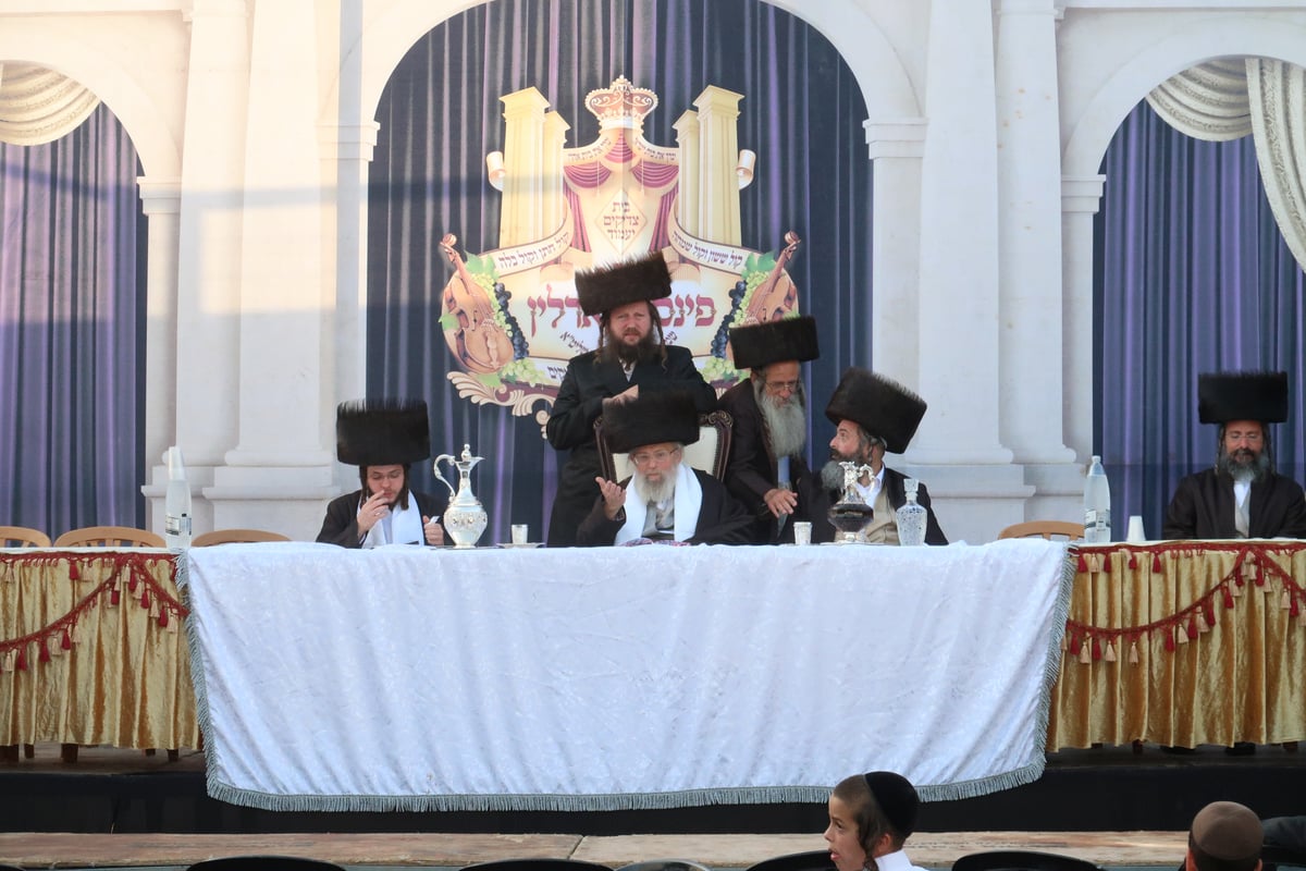 חתונת נכד האדמו"ר הוגבלה לשעתיים וחצי בלבד