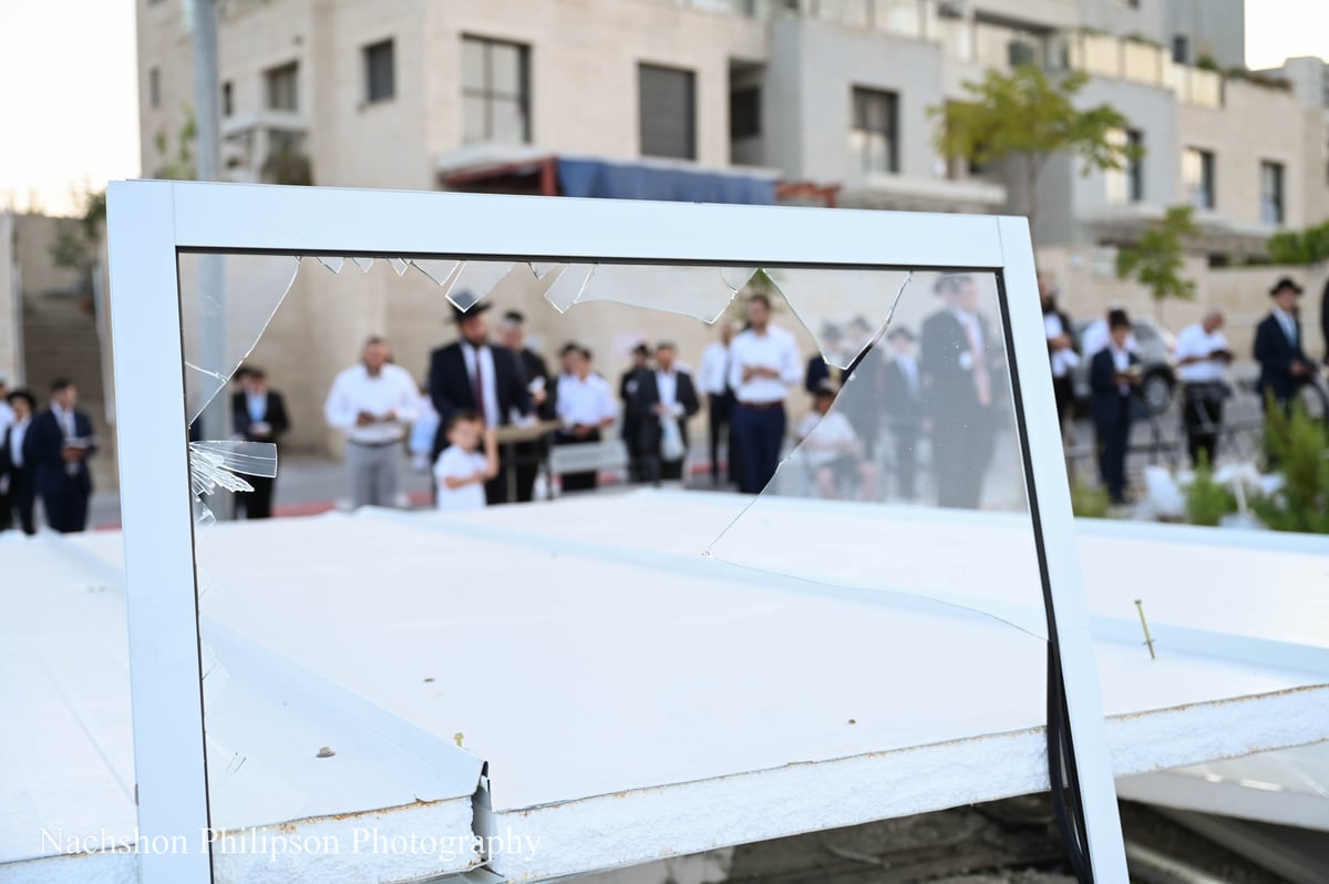 "כמו גנבים חסרי רחמים": העירייה הרסה בית כנסת יחיד ברחוב