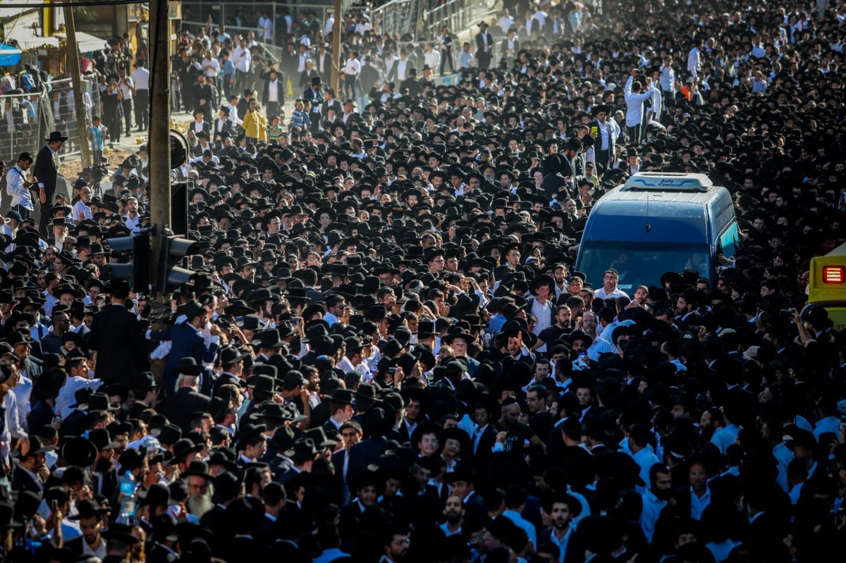 תיעוד מסכם: רבבות בהלווית נשיא המועצת חכם שלום כהן זצ"ל