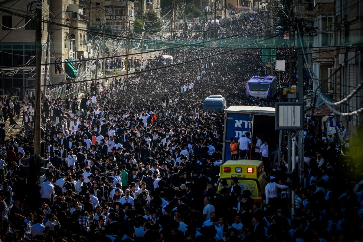 תיעוד מסכם: רבבות בהלווית נשיא המועצת חכם שלום כהן זצ"ל