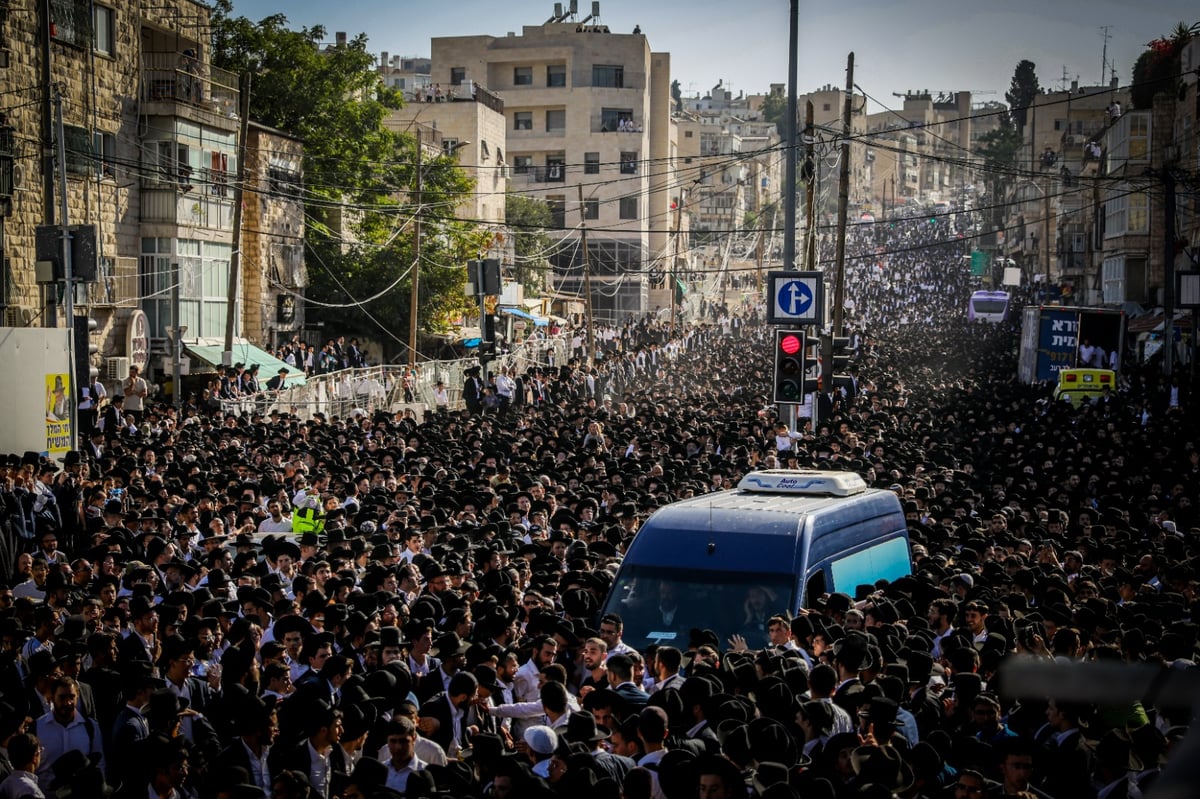 תיעוד מסכם: רבבות בהלווית נשיא המועצת חכם שלום כהן זצ"ל