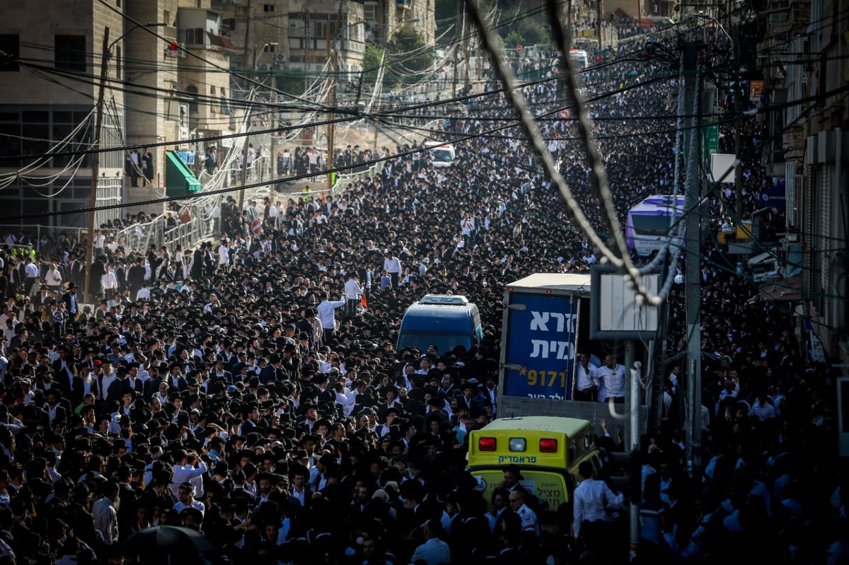 תיעוד מסכם: רבבות בהלווית נשיא המועצת חכם שלום כהן זצ"ל