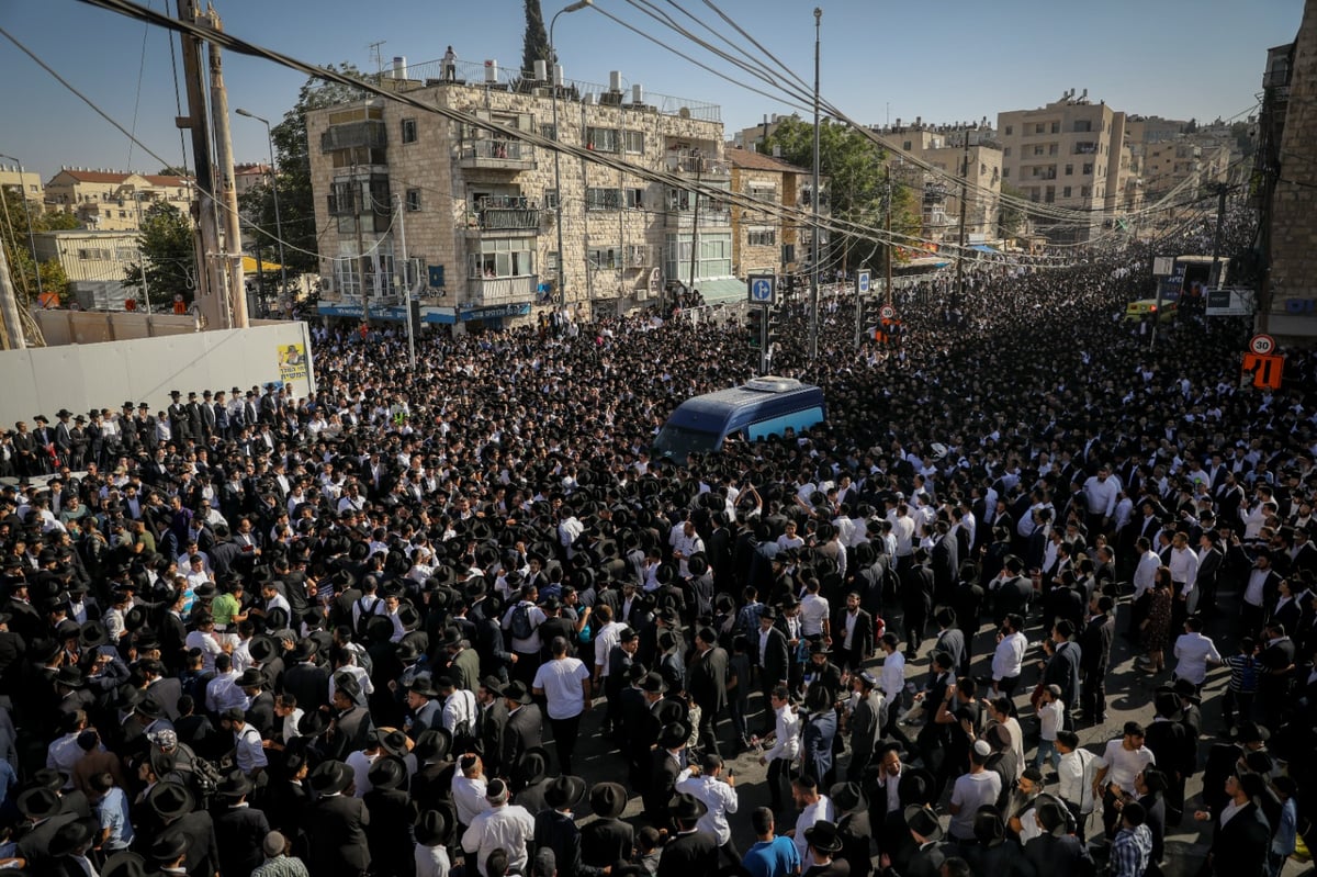 תיעוד מסכם: רבבות בהלווית נשיא המועצת חכם שלום כהן זצ"ל