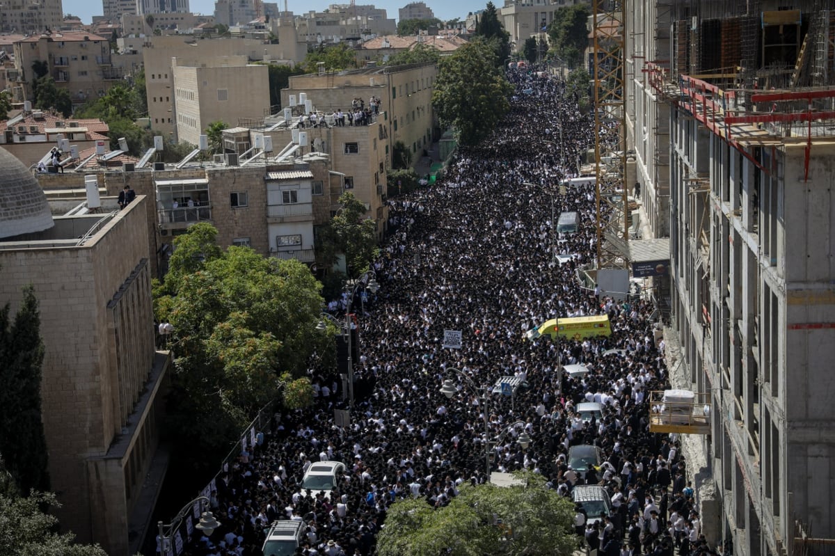 תיעוד מסכם: רבבות בהלווית נשיא המועצת חכם שלום כהן זצ"ל