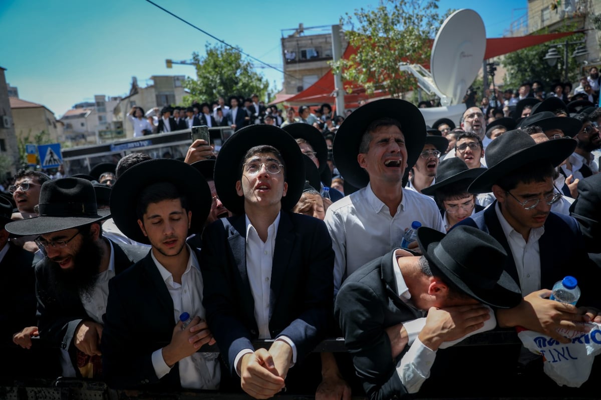 תיעוד מסכם: רבבות בהלווית נשיא המועצת חכם שלום כהן זצ"ל