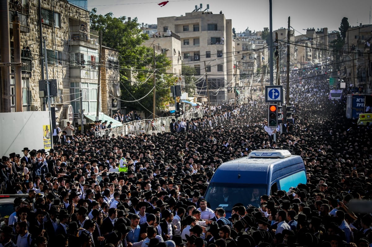 תיעוד מסכם: רבבות בהלווית נשיא המועצת חכם שלום כהן זצ"ל