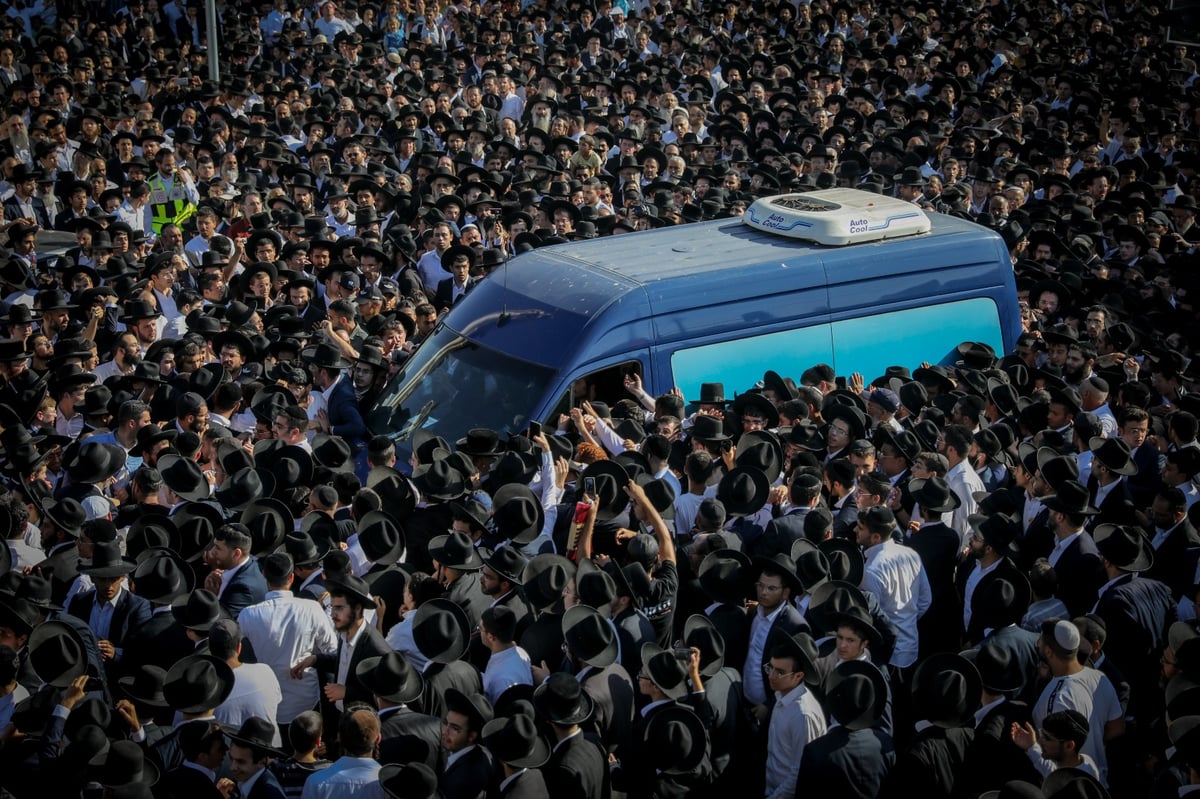 תיעוד מסכם: רבבות בהלווית נשיא המועצת חכם שלום כהן זצ"ל