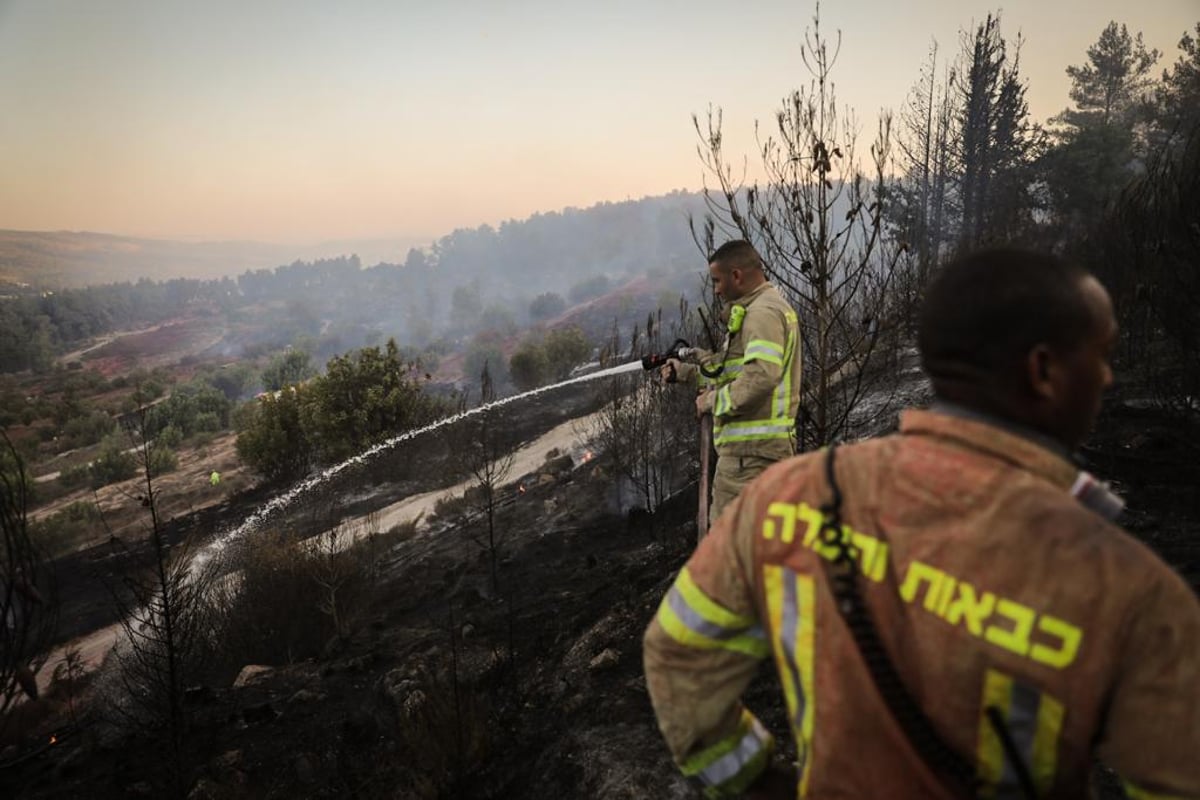 השריפה ליד בית שמש: הכוחות נערכים ללילה ארוך