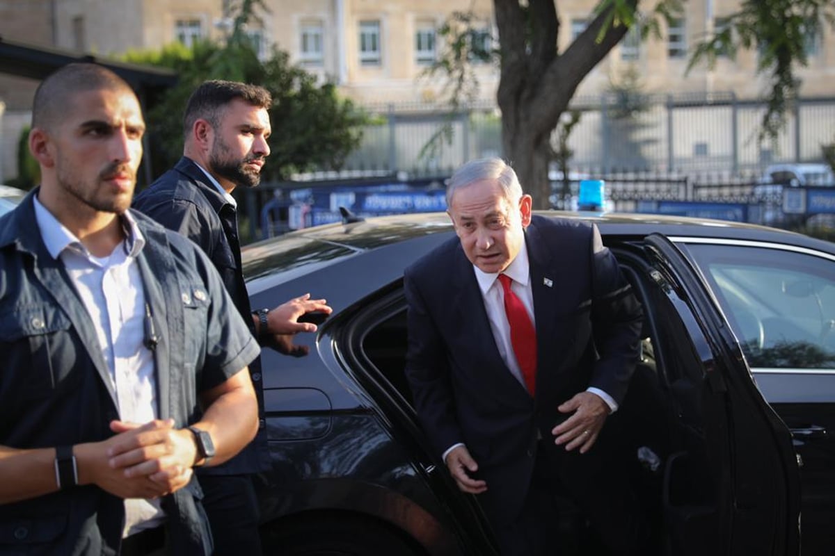 נתניהו נפגש עם לפיד ואמר: "אני מודאג יותר"