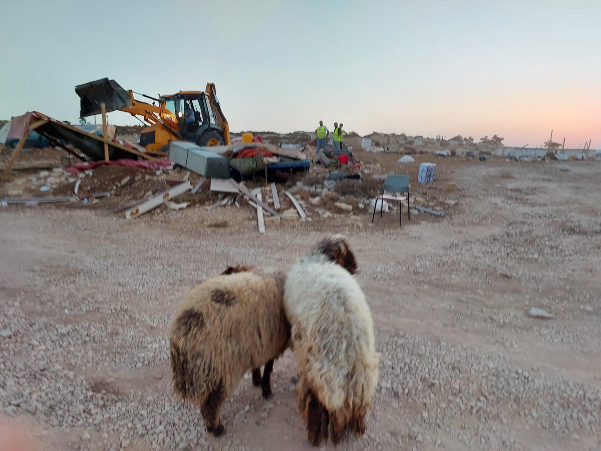 4 לפנות בוקר: בתים של 3 משפחות ברמת מגרון נהרסו