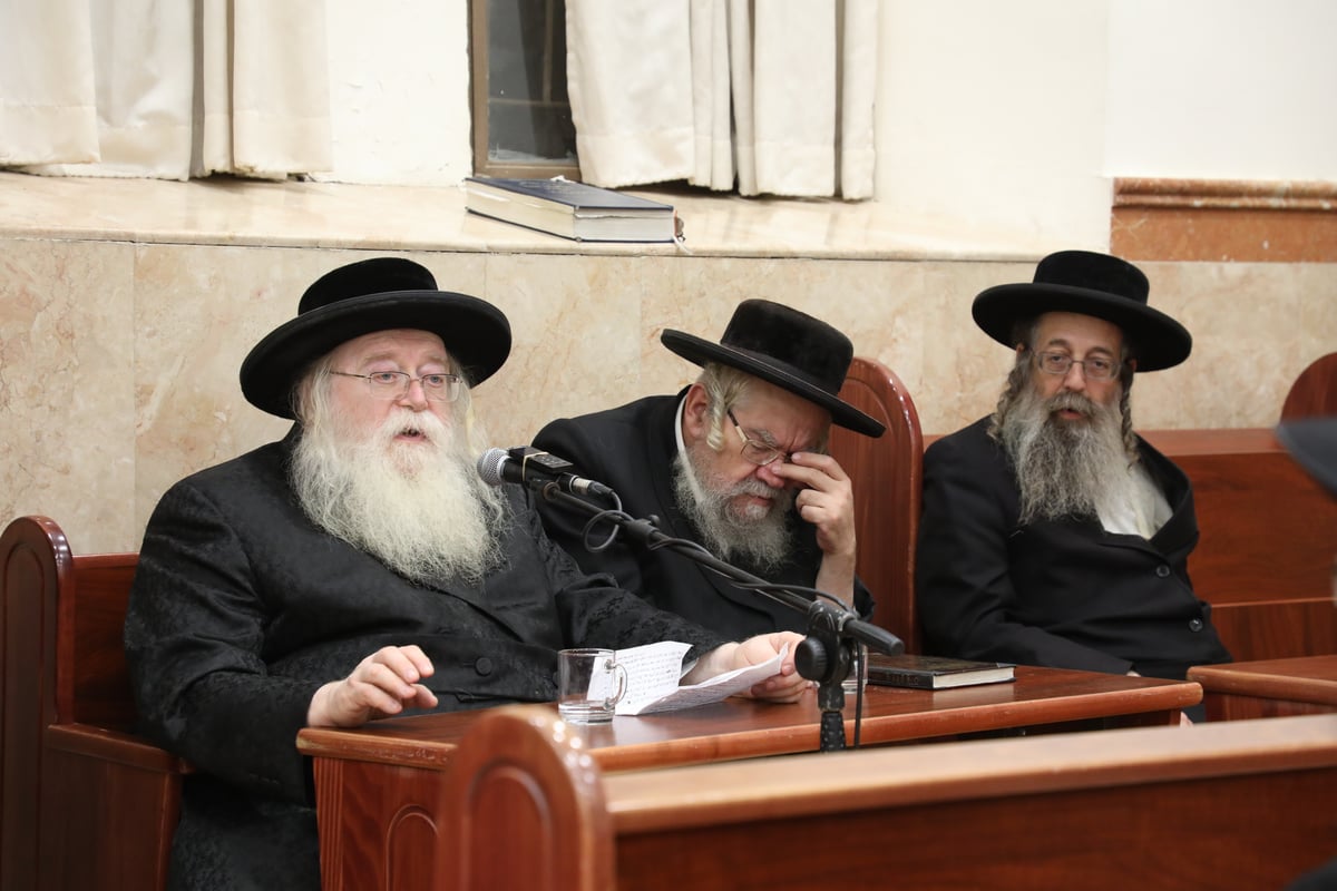 עצרת מספד במלאת שלושים לפטירת גאב"ד העדה