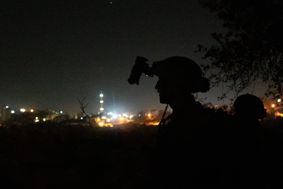 לוחמי צה"ל, שב"כ ומג"ב עצרו שלושה מבוקשים ברחבי יו"ש