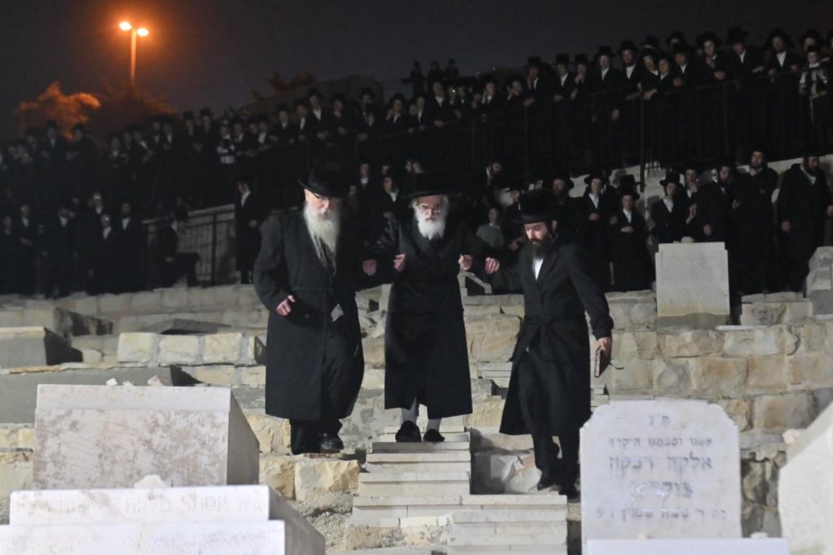 הרבי מויז'ניץ התפלל בכותל ובהר הזיתים