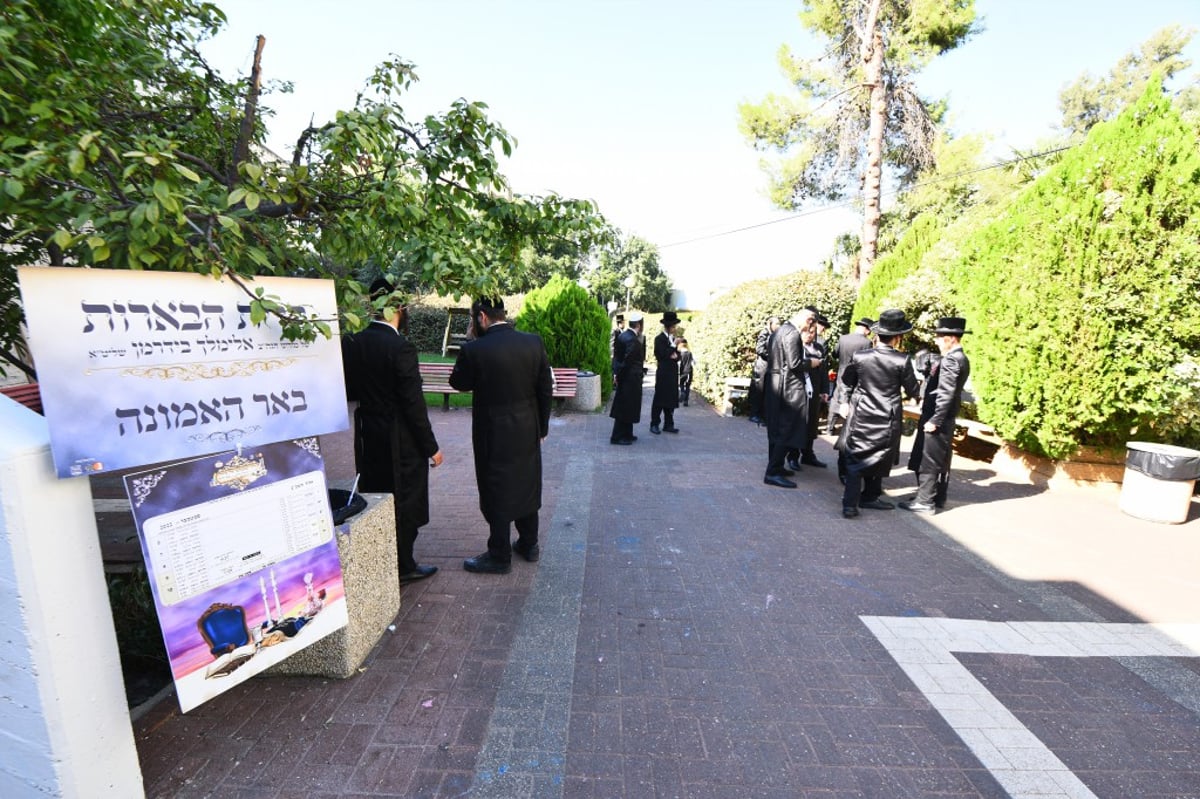 תיעוד: המשפיע רבי מיילך בידרמן שבת במירון