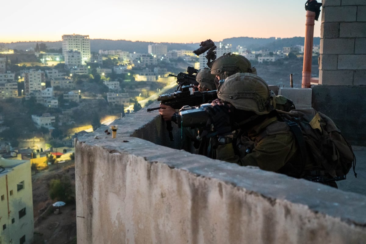 כוחות הביטחון הותקפו בג'נין וירו לעבר המחבלים