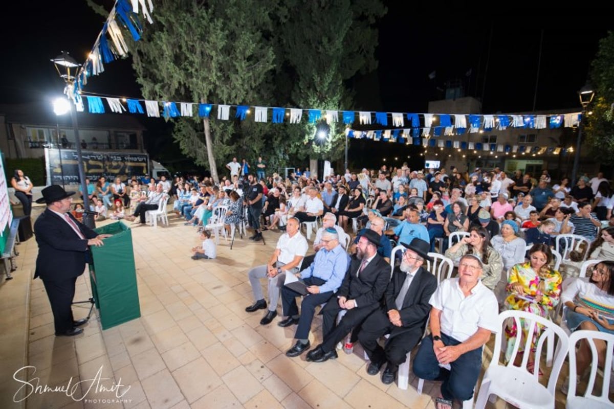 חג גבעת עדה: בית הכנסת נפתח מחדש והרב החרדי הוכתר לרב