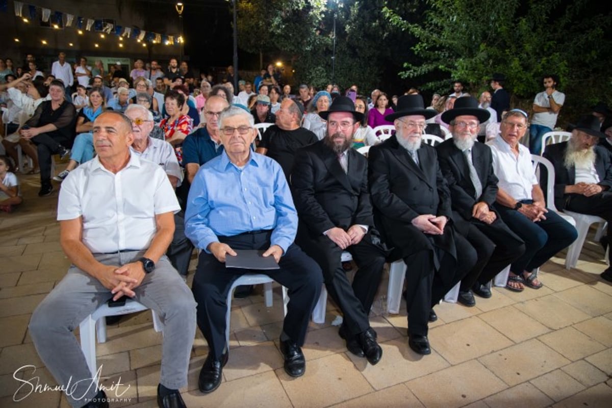 חג גבעת עדה: בית הכנסת נפתח מחדש והרב החרדי הוכתר לרב