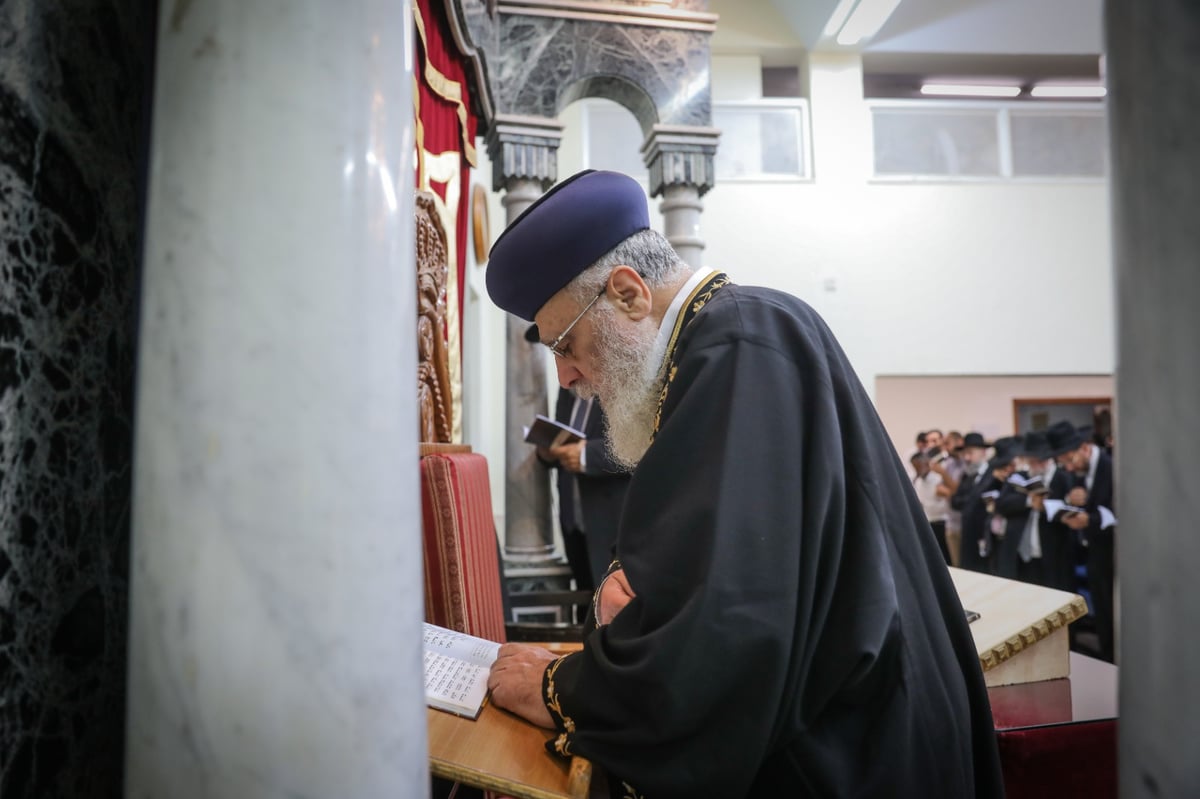 ב'יזדים': מעמד הסליחות בראשות הראשון לציון הגר"י יוסף