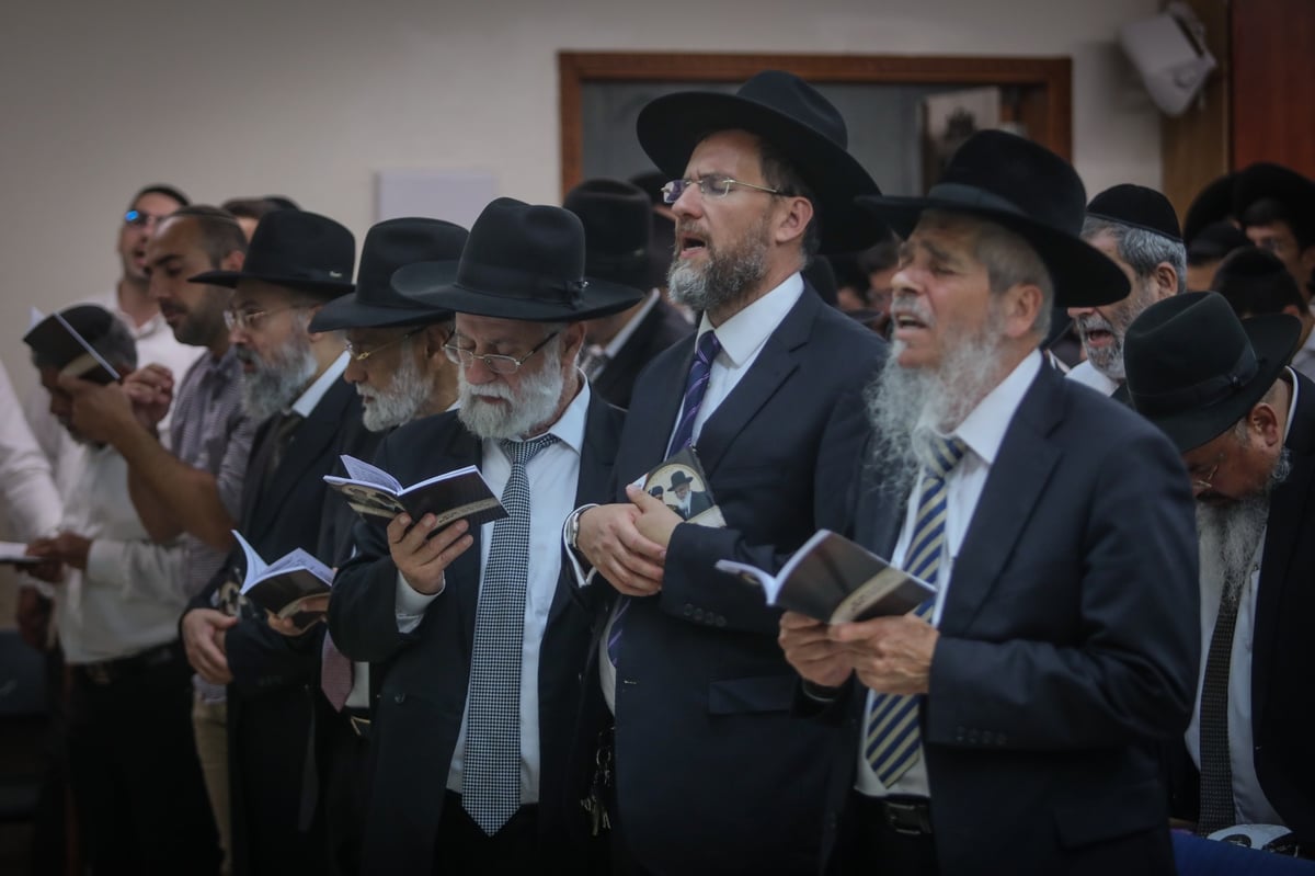 ב'יזדים': מעמד הסליחות בראשות הראשון לציון הגר"י יוסף