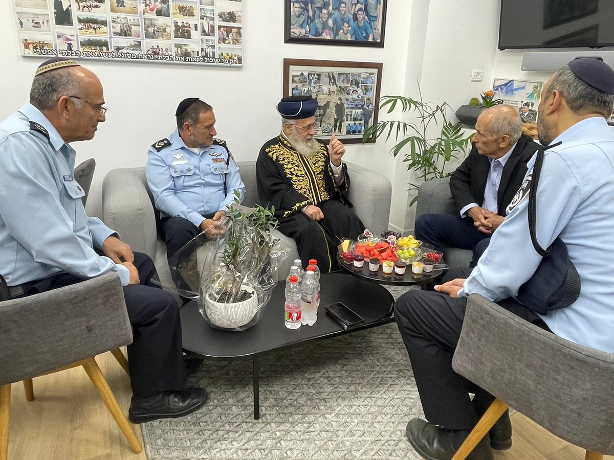 הראשון לציון ביקר במטה הארצי ובירך את המפכ"ל • תיעוד