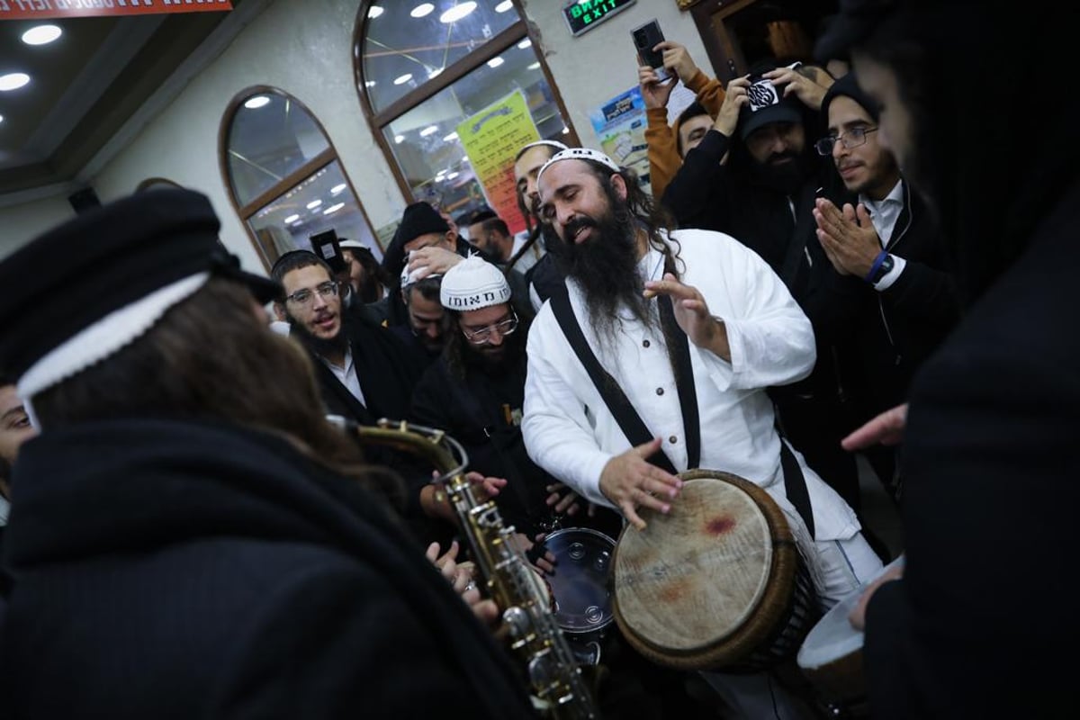 מתכוננים ליום הגדול: כך הוציאו את  השבת באומן | צפו