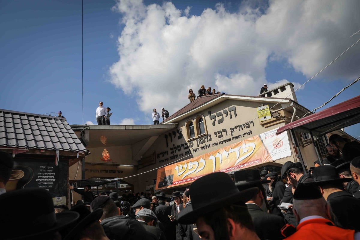 עשרות אלפים במעמד 'תיקון הכללי' העולמי מהעיר אומן