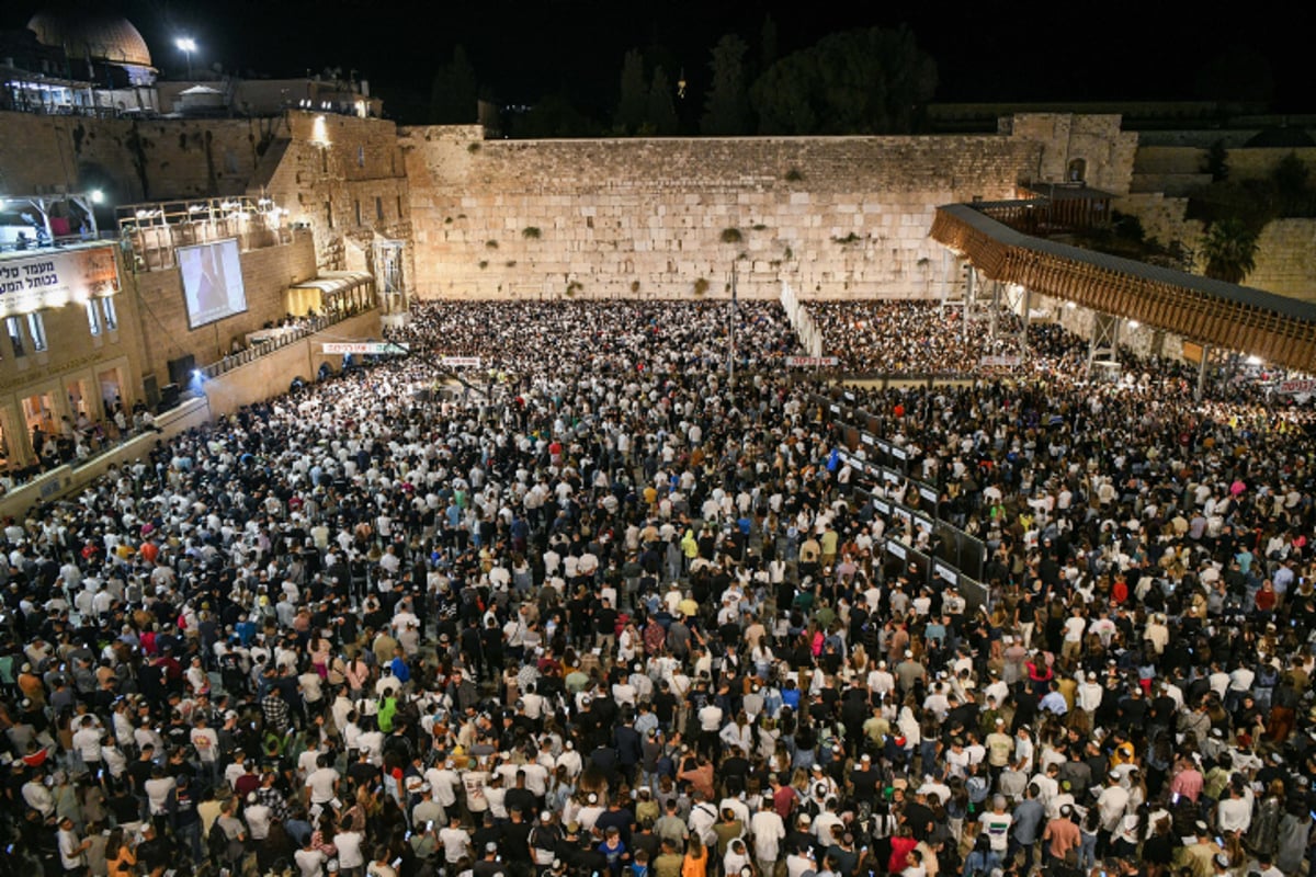 ראש השנה: האם מותר לומר פיוטים בתפילה?