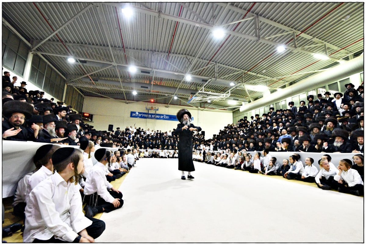 תיעוד: רבי מיילך בידרמן הקפיץ את ביתר