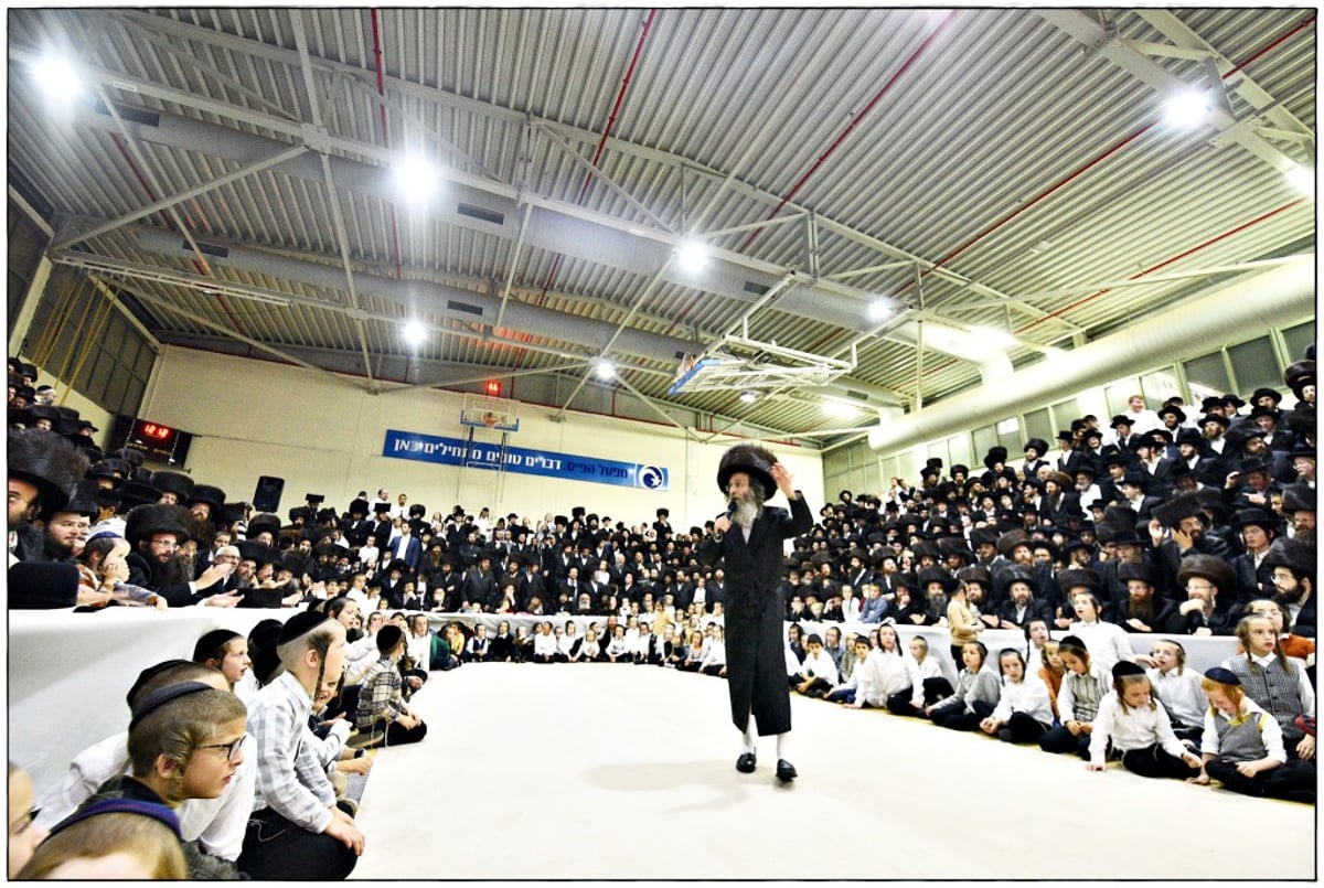 תיעוד: רבי מיילך בידרמן הקפיץ את ביתר