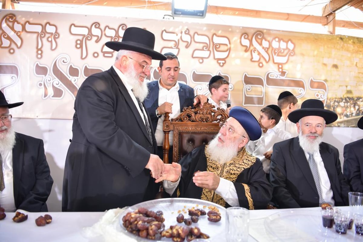 תיעוד: 'הקבלת פני רבו' לראשל"צ הגר"ש עמאר