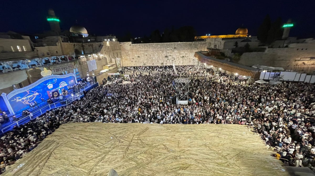 כשהנשיא יצחק הרצוג קרא בנביא במעמד 'הקהל' בכותל המערבי