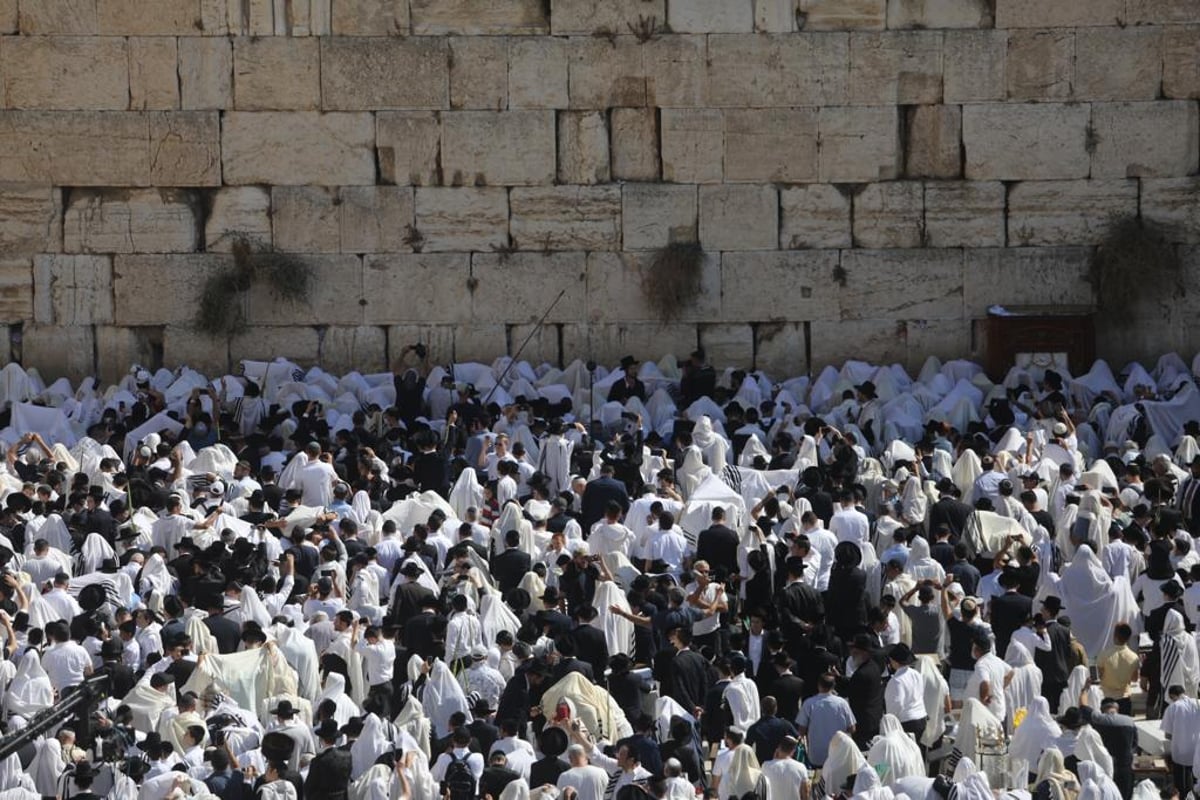 תיעוד מסכם: רבבות במעמד ברכת כהנים בכותל