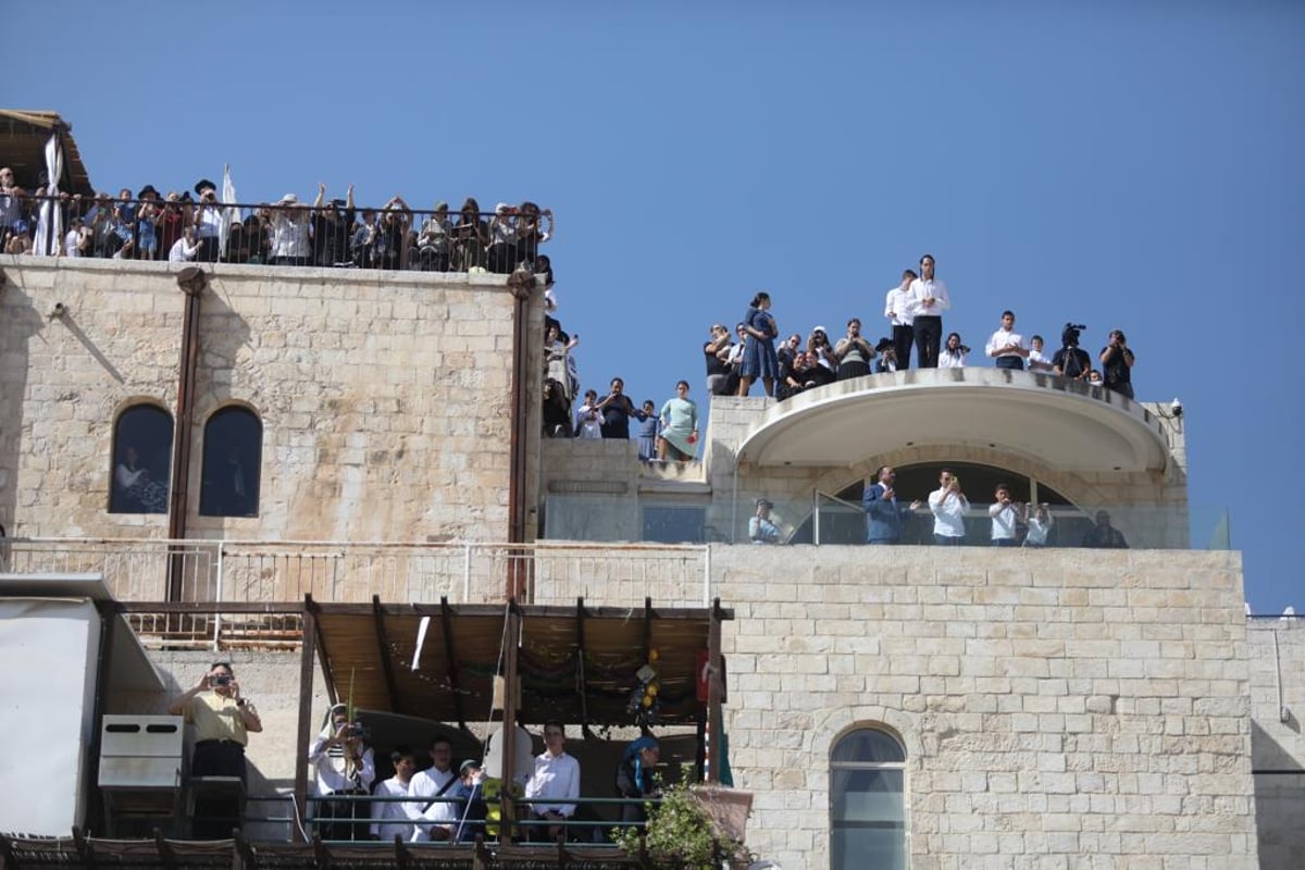 תיעוד מסכם: רבבות במעמד ברכת כהנים בכותל