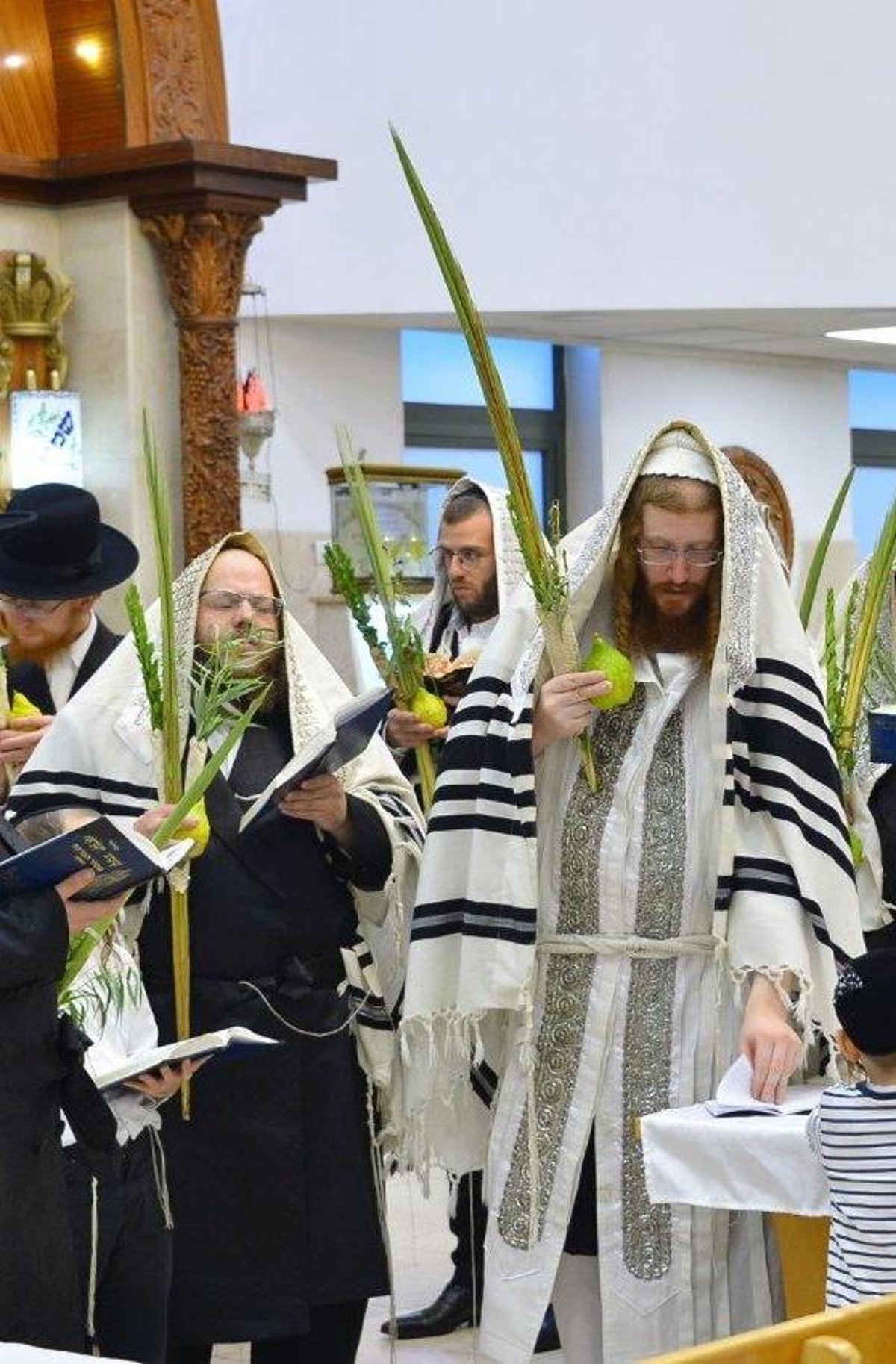 חג הסוכות בקאליב: שמחת בית השואבה בשומרון