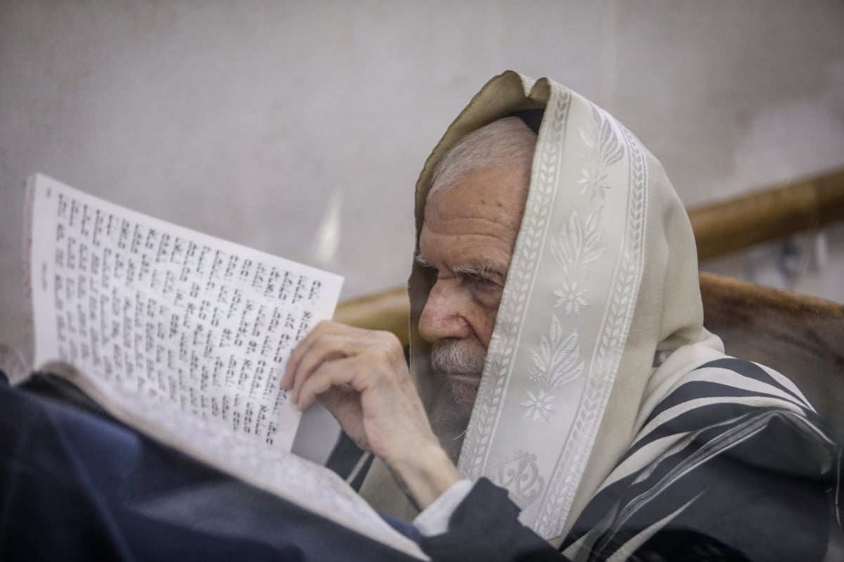 תיעוד נדיר | יום בחייו של ראש הישיבה הגאון רבי גרשון אדלשטיין