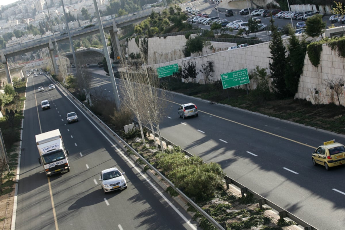 כביש בגין, ארכיון