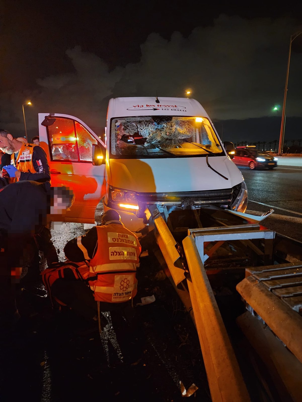 שמונה נשים נפצעו בינוני וקל בתאונה בכביש 1