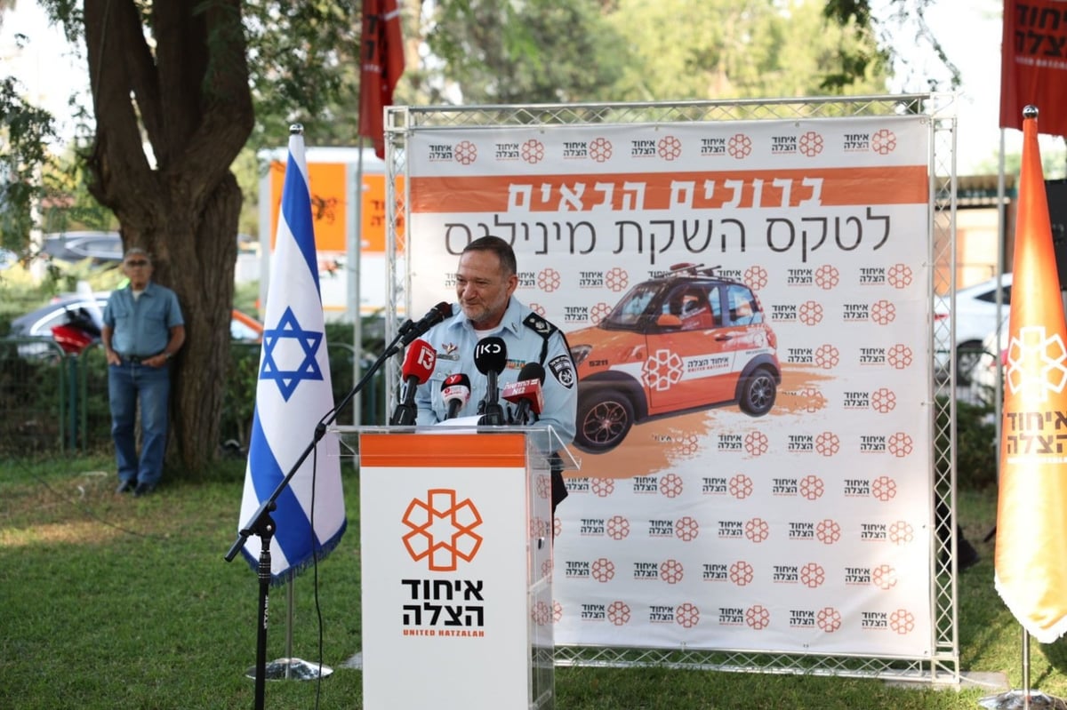 איתמר בן גביר והמפכ"ל קובי שבתאי נפגשו ולחצו ידיים | תיעוד