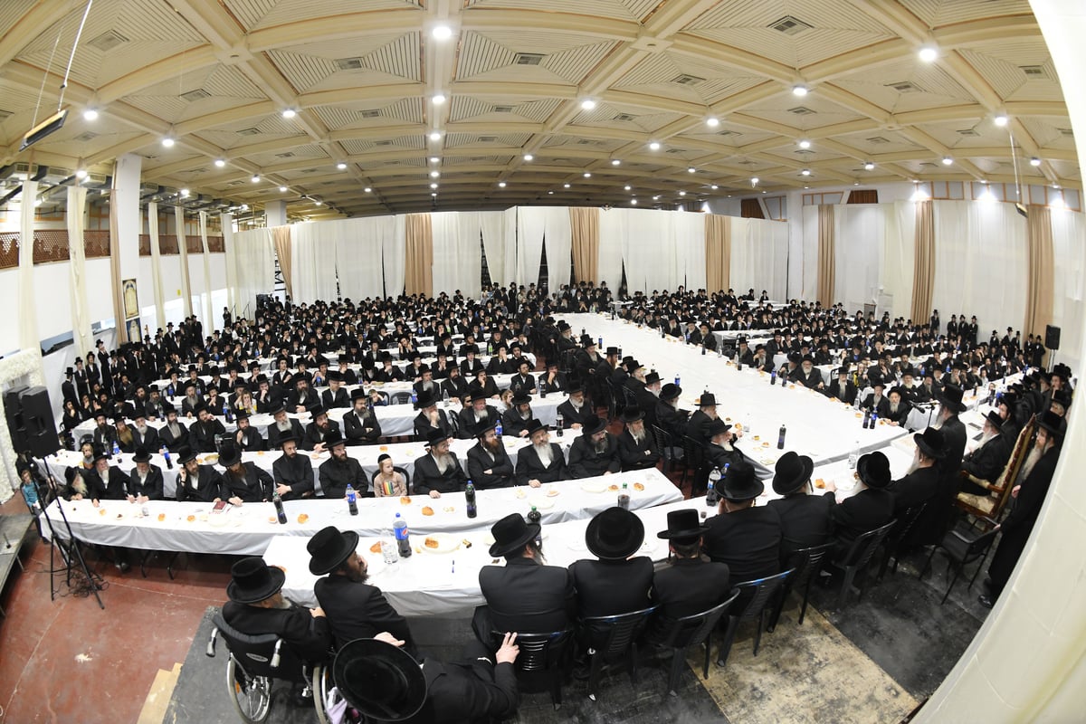 בצאנז ערכו מעמד 'ושננתם' לבחורים המצטיינים