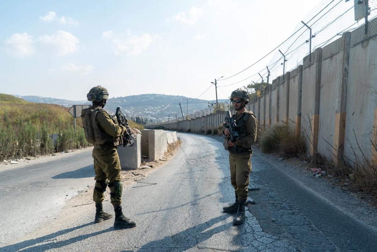 מבצע אחד, 99 תמונות: כך נראה "שובר גלים" בעדשה