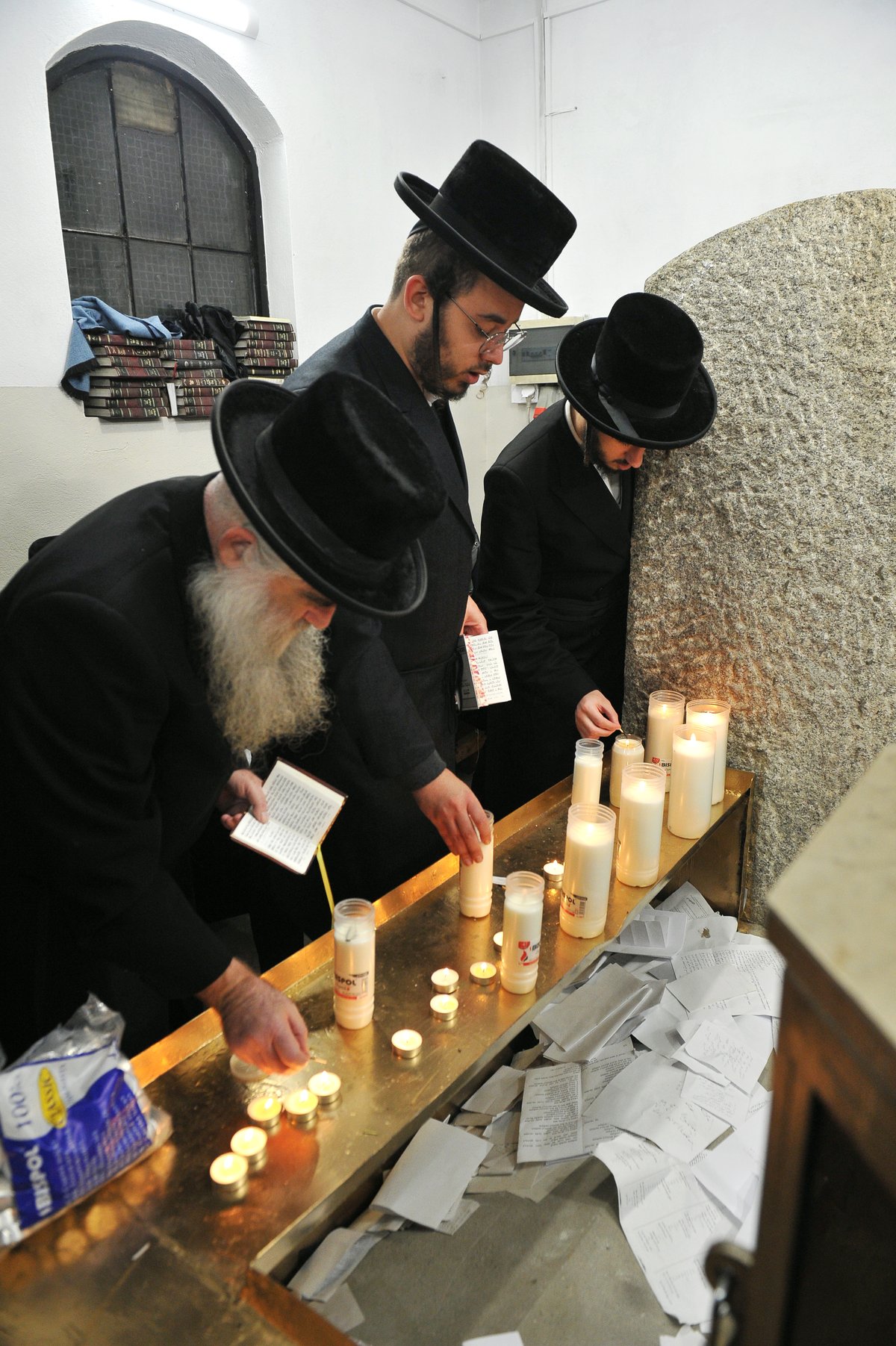 בפולין: הילולת הרה"ק מרימנוב זיע"א • צפו בתיעוד