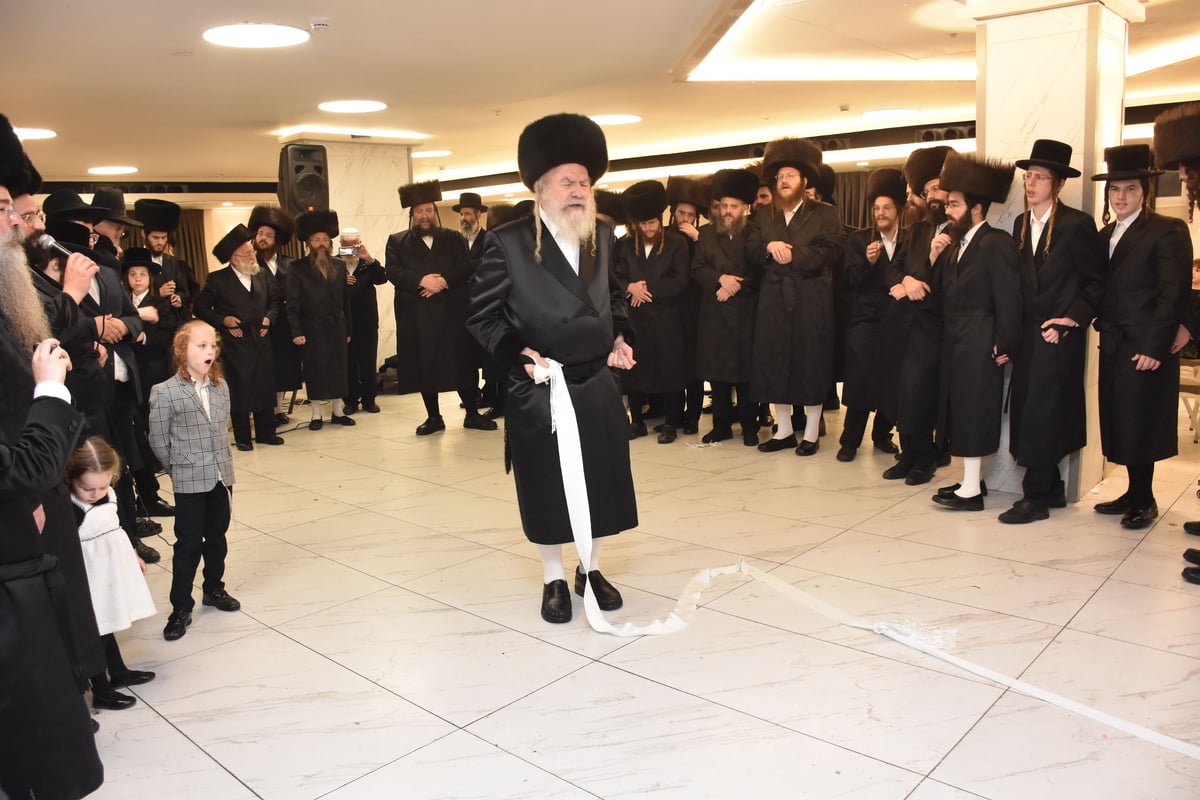 תיעוד משמחת החתונה לנכדת האדמו"ר מאשלג